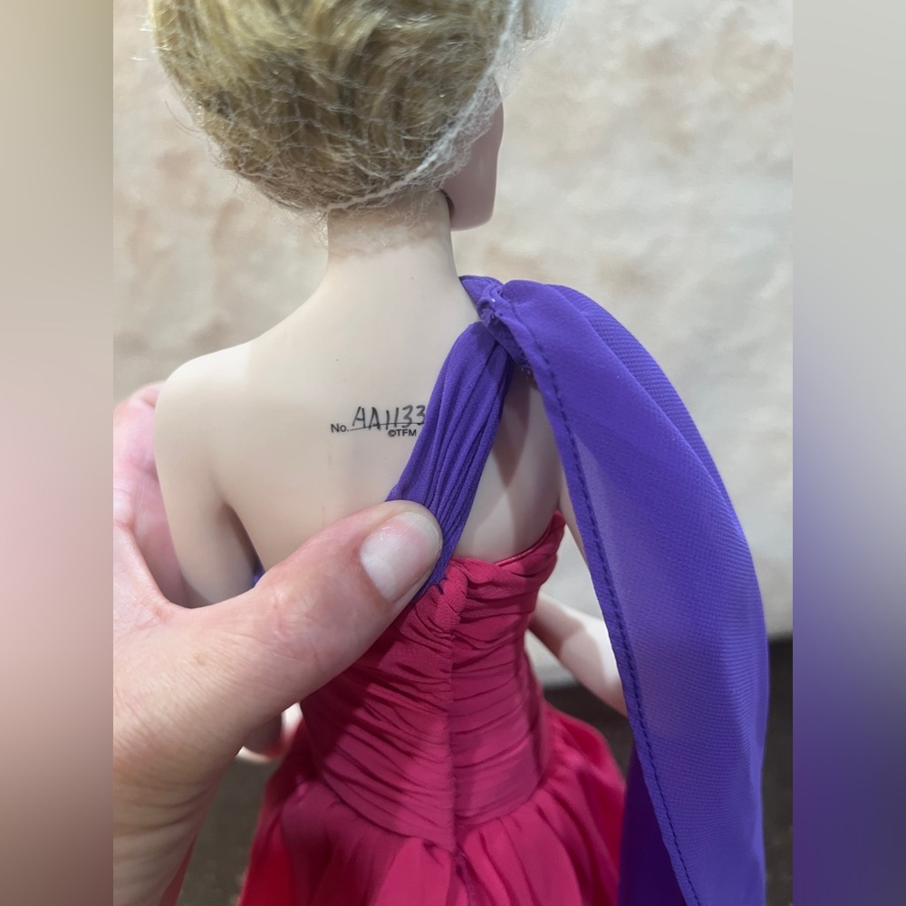 Franklin Mint Princess Diana porcelain limited portrait edition in original box. - Picture 4 of 7